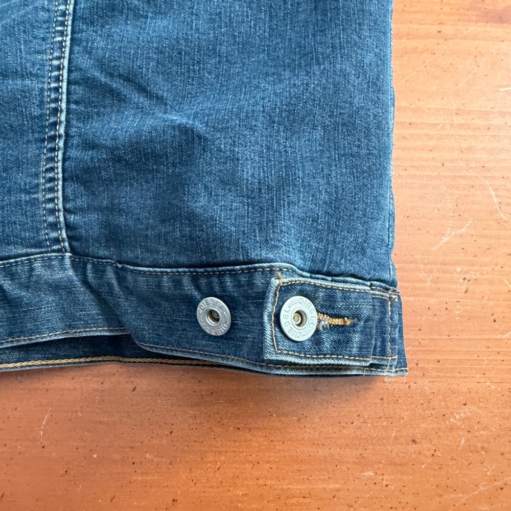 Diesel Classic Blue Denim Jacket with Cream Sherpa Collar and Inner Layer - Picture 12 of 12